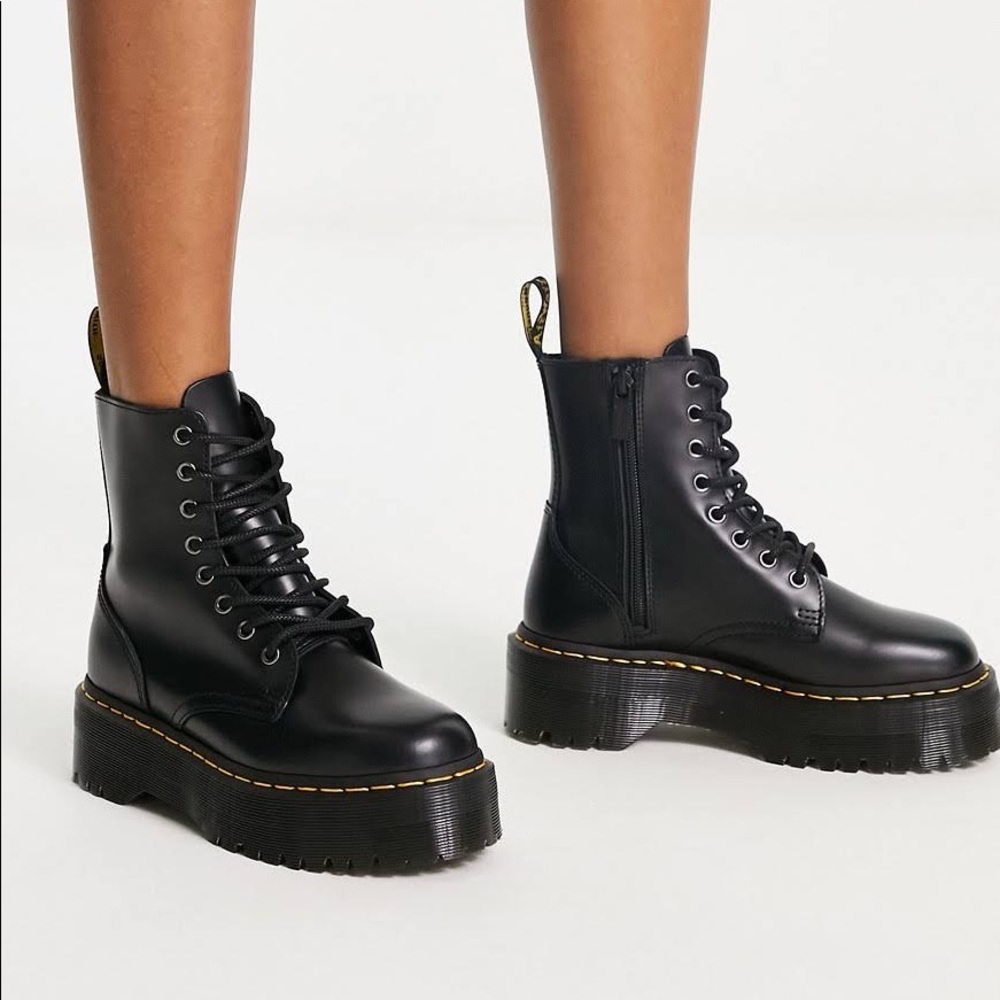 Black Dr. Martens Jadon Smooth Leather Platform Boots - Size 8